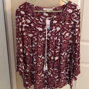 Loft top w bell sleeve